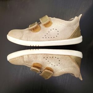 Bobux Grass Court iWalk Velcro Shoe Moon Cloud Gold Size US 8 / 25 EU
